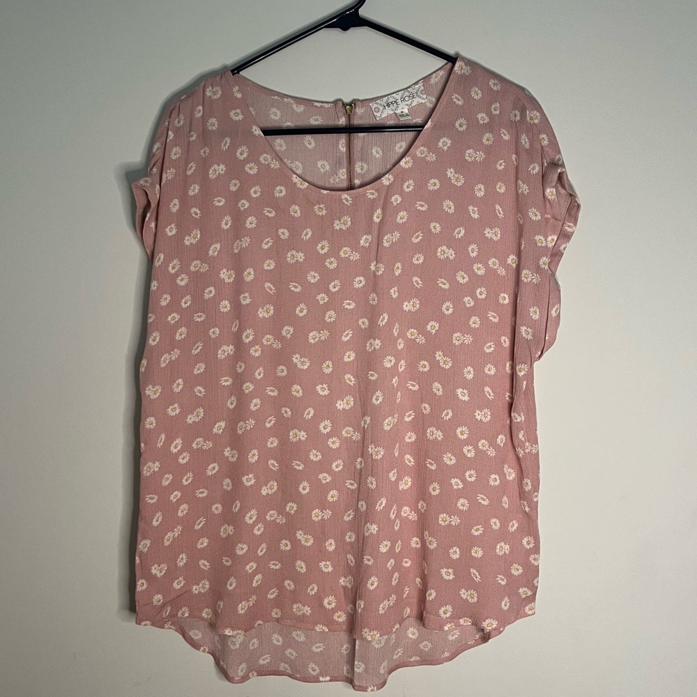 Hippie Rose pink daisy blouse with back zipper and cuffed sleeve size med